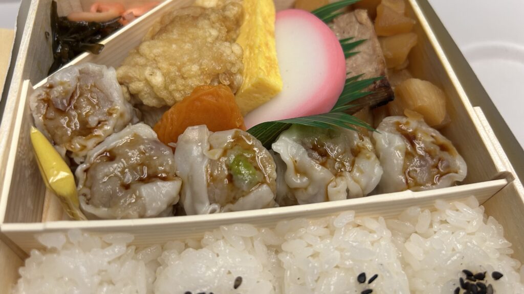 「冷めてもうまい」って、そういう設計なんです