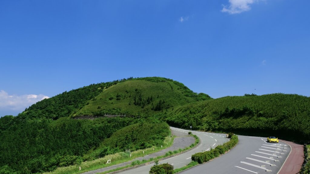 芦ノ湖・箱根スカイラインは上級者が集まる「静かな緊張エリア」