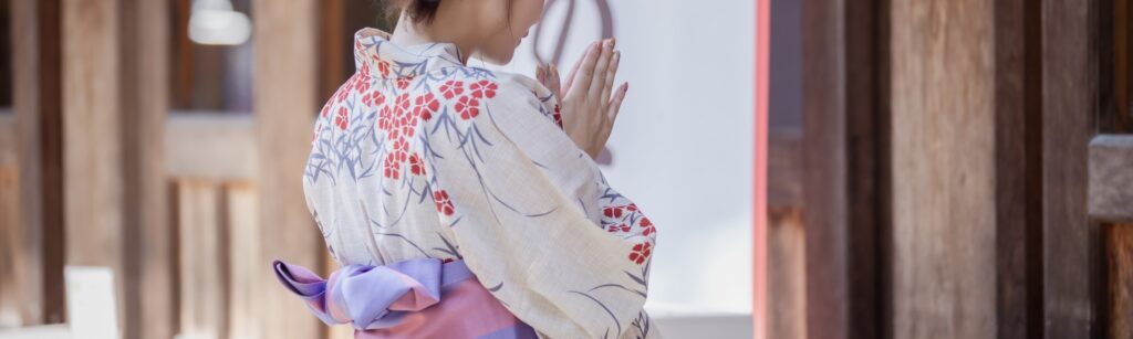 神様はいないし助けてもくれない?:それでも祈る人に残された意味とは