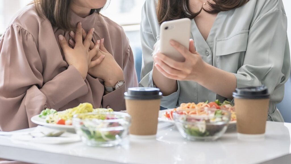 満たされた人はSNSに心を奪われない