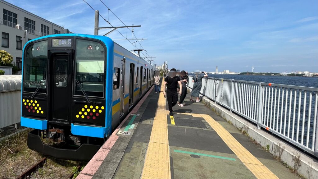 乗り遅れると「詰む」鶴見線の特殊なダイヤ