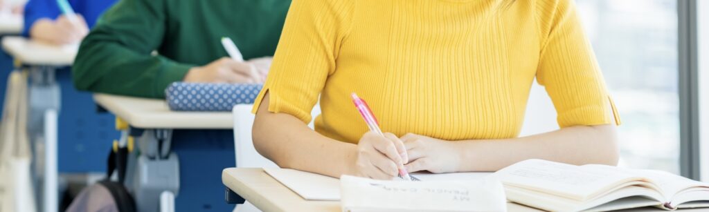 華やかな学生生活とは少し違う