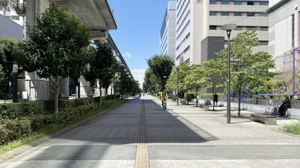 最短距離より「涼しい経路」を優先して移動する
