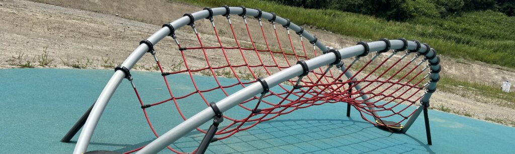設置されているのは遊具が3種類だけ