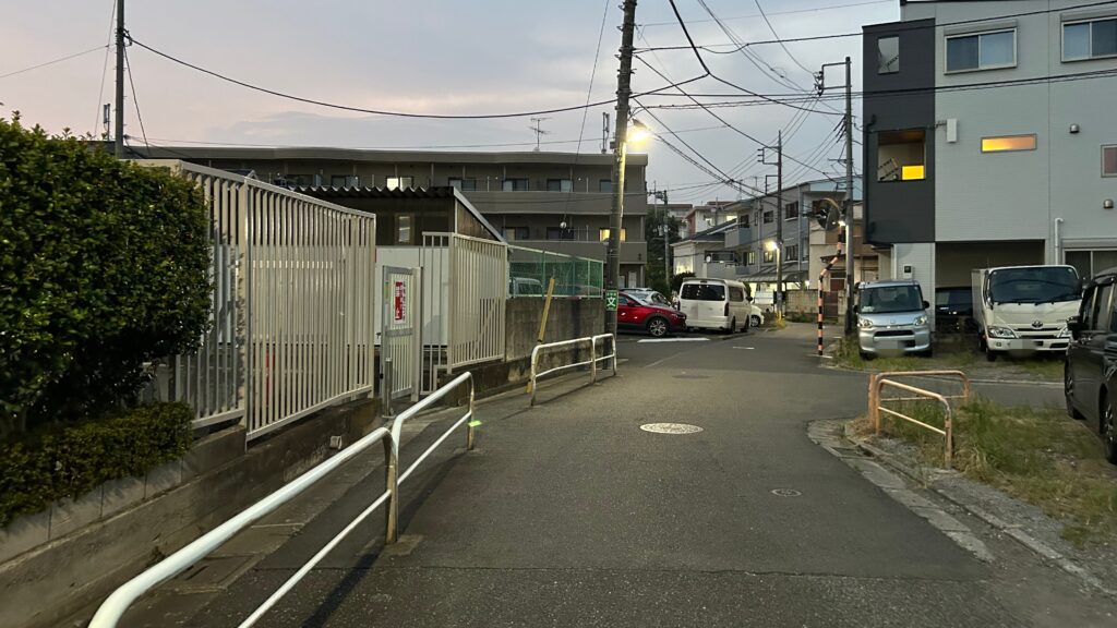 夜の街で感じる安心感と注意点