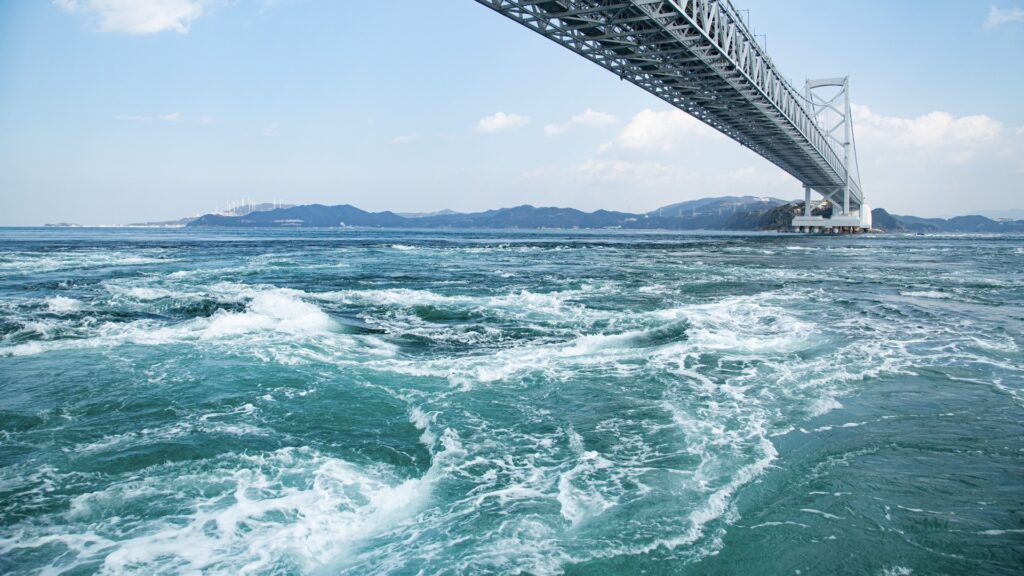 鳴門海峡で渦潮ができる理由