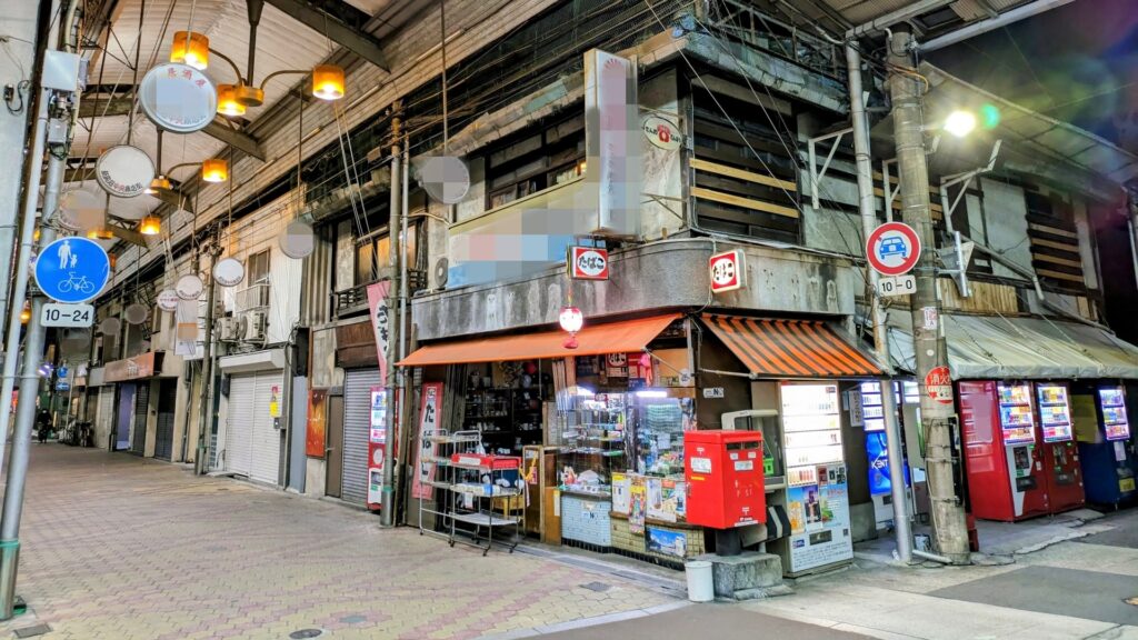 利権と行政対応が複雑に絡み合った構図