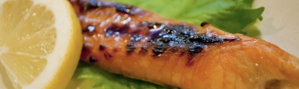 焼きたてで真価を発揮する鮭ハラスの魅力