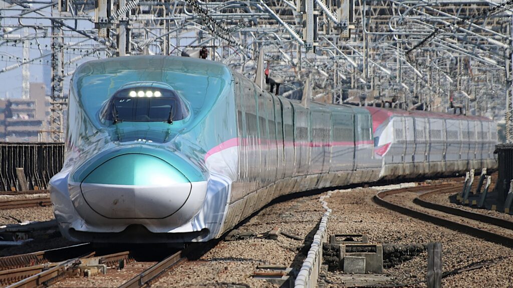 アクセスと情報インフラが格差を縮めた