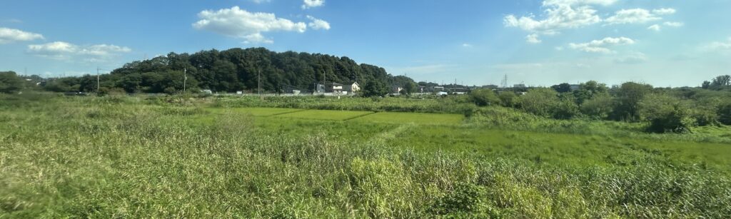 歩いて知る車窓とのスケール差