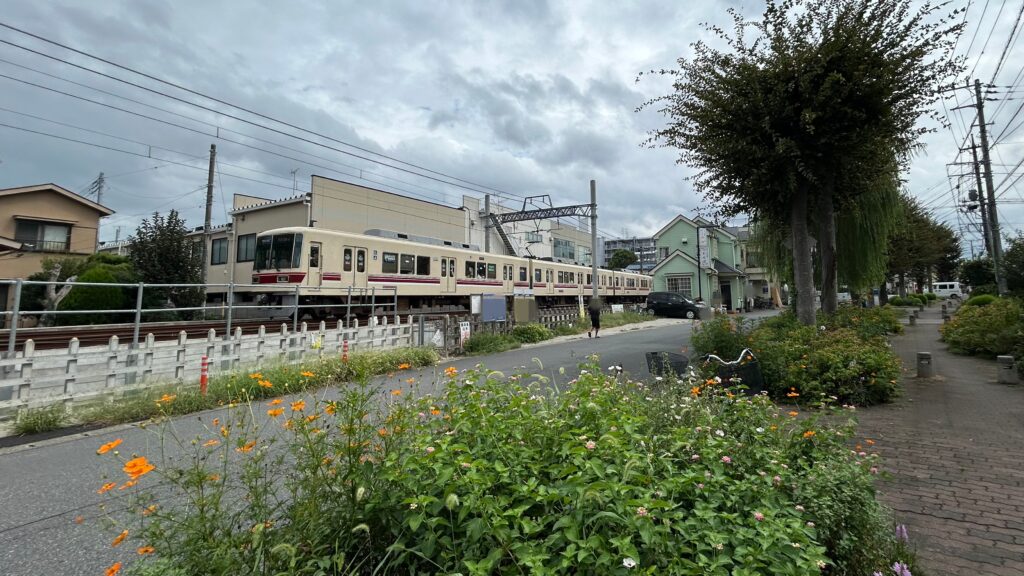 高台にあるのになぜ谷と呼ばれるのかという疑問
