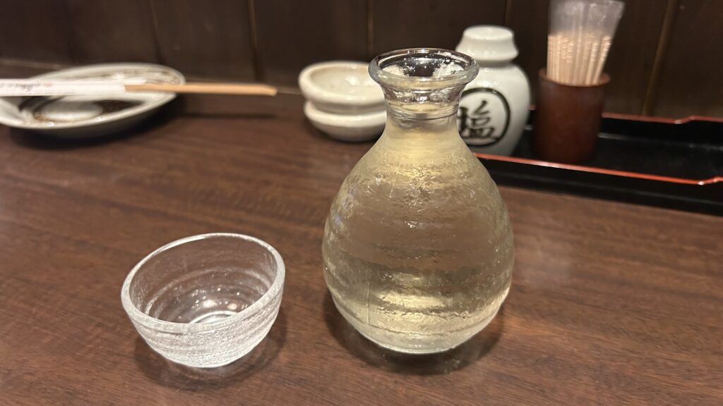 明るいチェーン居酒屋や夜カフェ