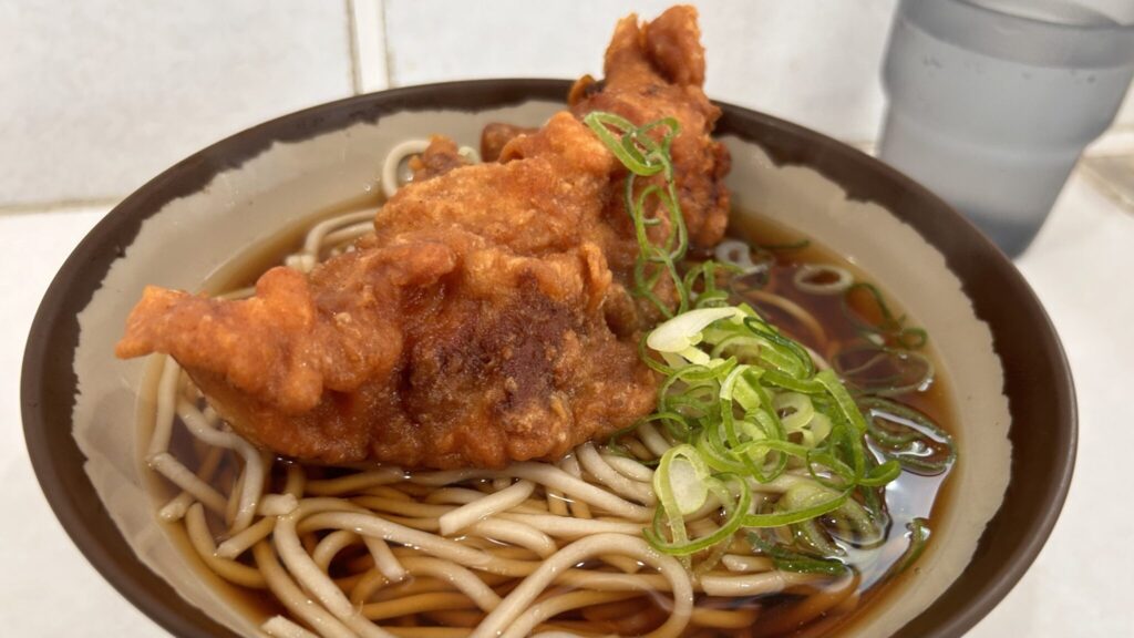 １位：我孫子駅(弥生軒・唐揚そば)