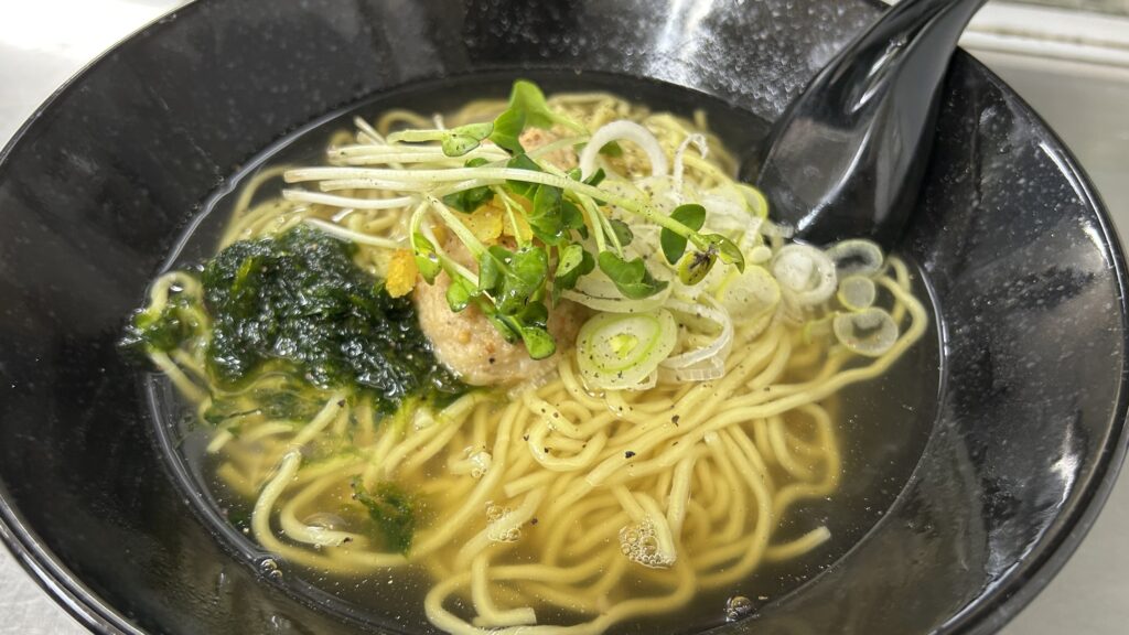 ３位：上野駅(爽亭・塩らぁめん)