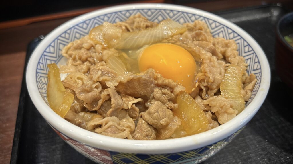 夕食:東京戻り後の吉野家牛丼