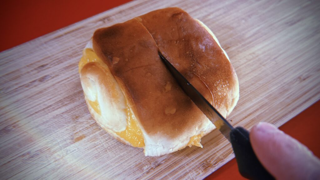 袋を開けた瞬間に広がる「クリームの香り」