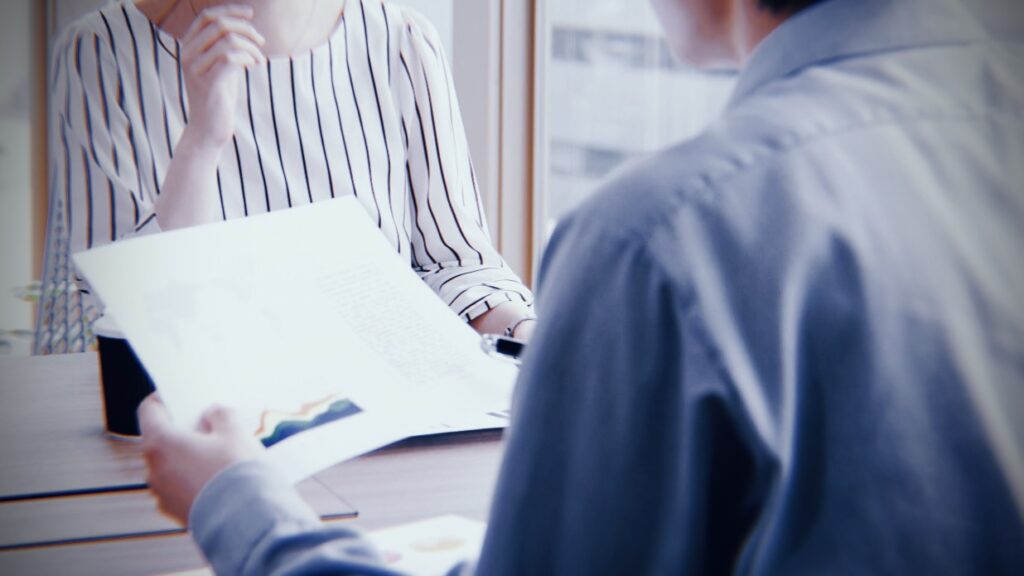 男性は「本命女性」に無口になるのか