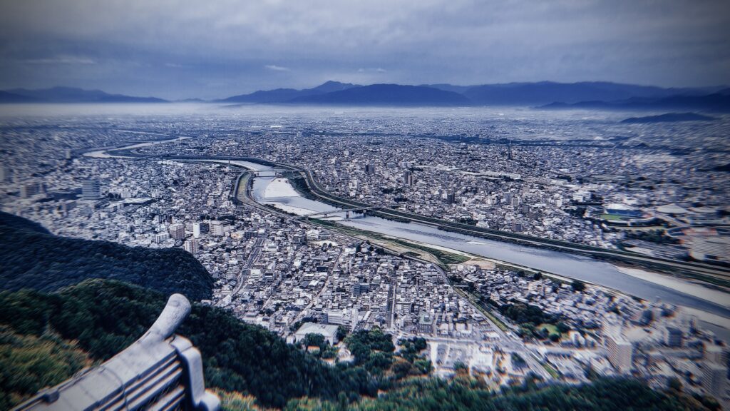 元々信長の土地じゃないのになぜ推す？