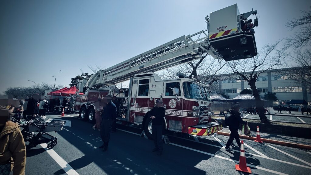 横須賀米軍基地に入る唯一の方法