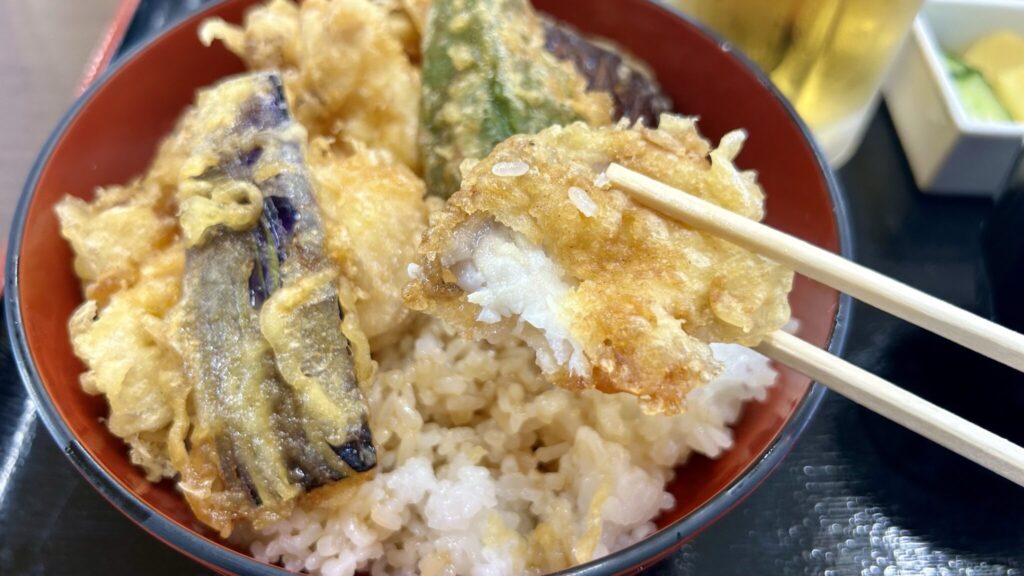 沼の奇食「ナマズ天丼」を食べてみた