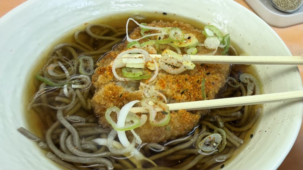 讃岐うどんが暴いたコロッケそばの意外な結論