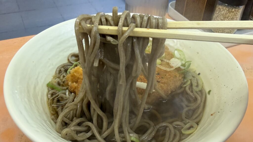 讃岐うどんが暴いたコロッケそばの意外な結論