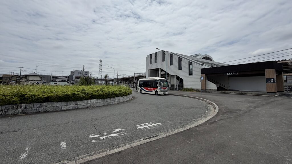 コンビニもホテルもない絶望駅