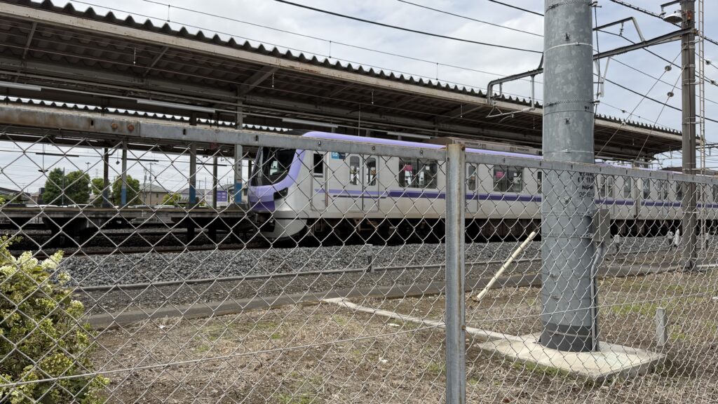 コンビニもホテルもない絶望駅
