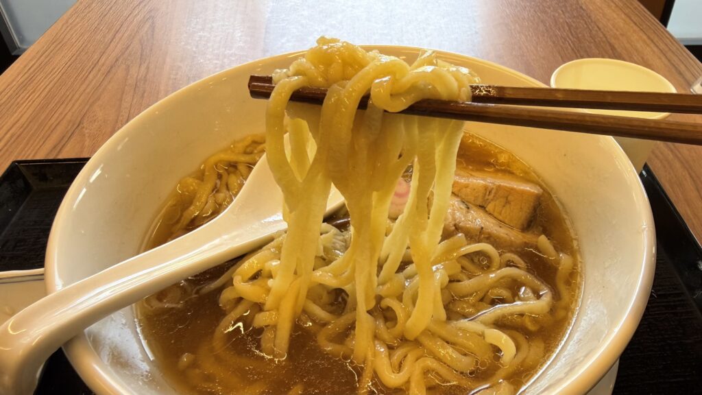 フードコートで食べてる人に話を聞いてみた