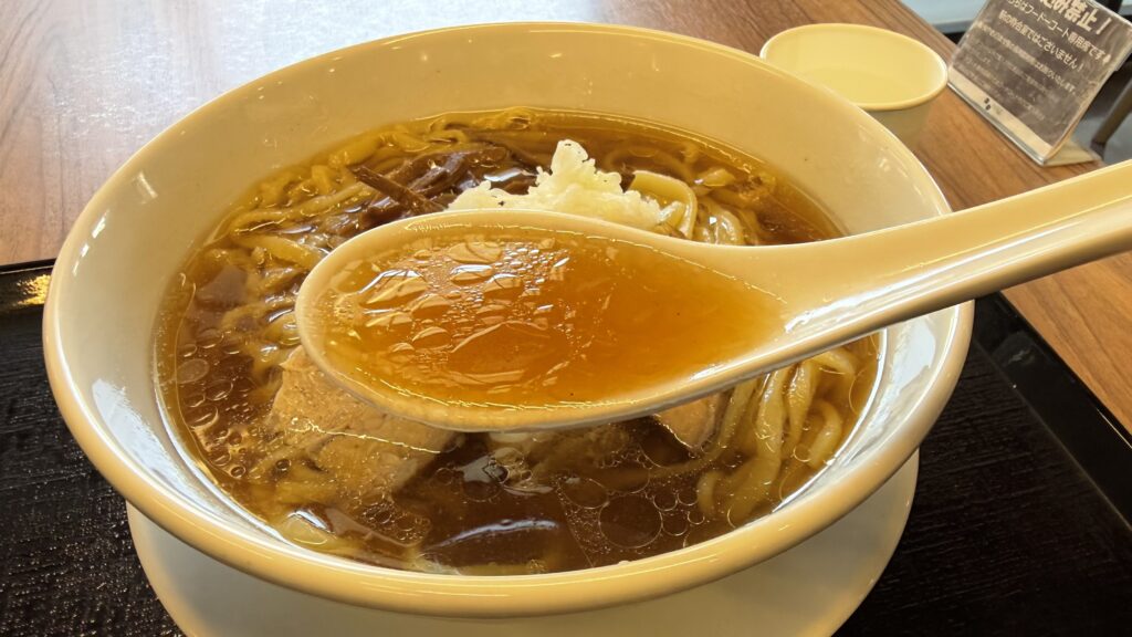 フードコートで食べてる人に話を聞いてみた