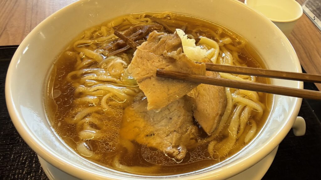 フードコートで食べてる人に話を聞いてみた