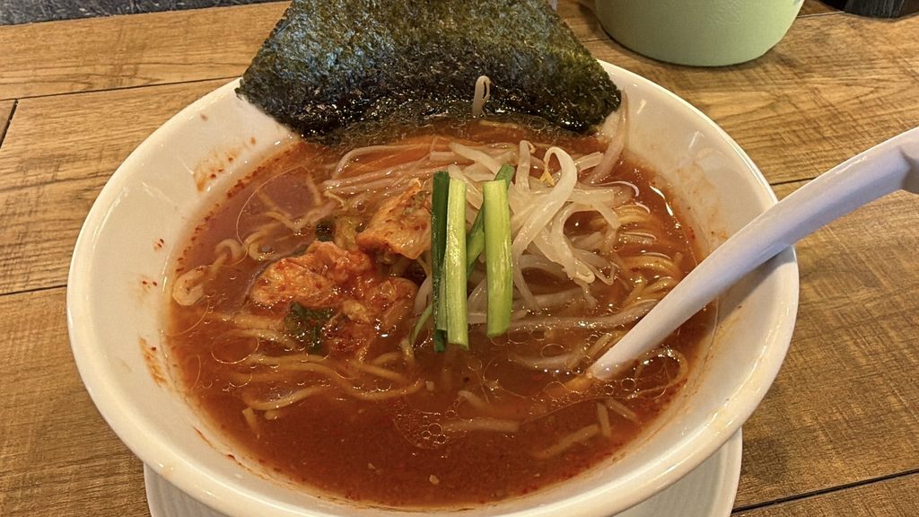ラーメン屋とコンビニがあの場所にある理由